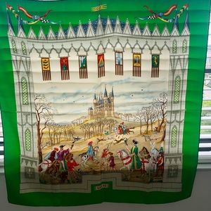 GUCCI  Vintage Hunt Scene Silk Scarf